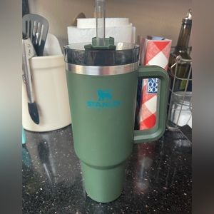 Stanley 40oz quencher